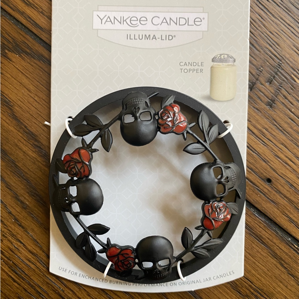 Yankee Candle Skull & Roses Illuma-Lid